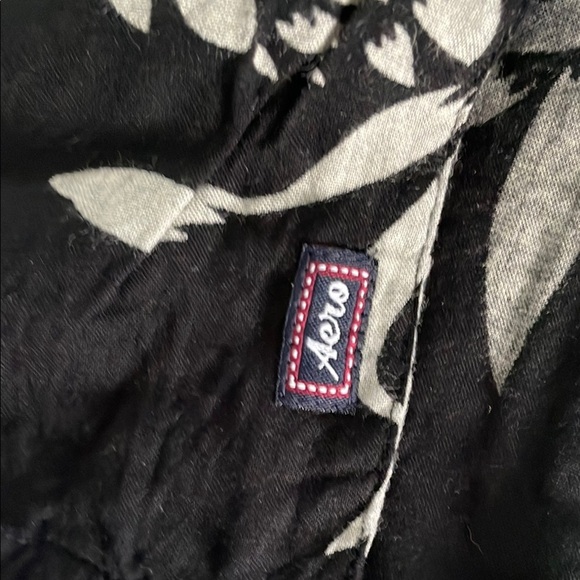 Aeropostale Black and White Casual Button Down Shirt - Picture 3 of 5